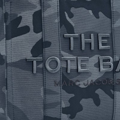 THE CAMO JACQUARD MEDIUM TOTE BAG